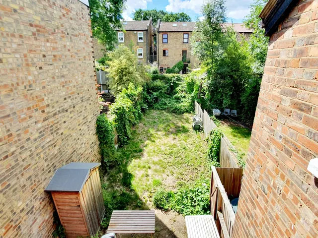 Photo 2 — Sylvan Avenue, Wood Green, N22 5HX