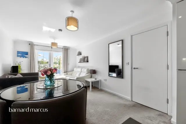Photo 2 — Kingston Road, Epsom