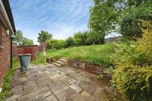 Photo 2 — Alwins Field, Linslade, Leighton Buzzard