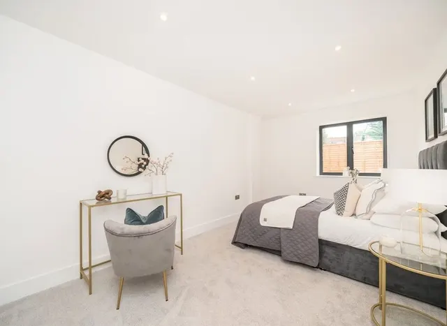 Photo 3 — Long Acre Court, Argyle Road, W13