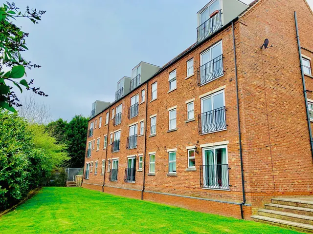 Willow Tree Close, LINCOLN, photo 1