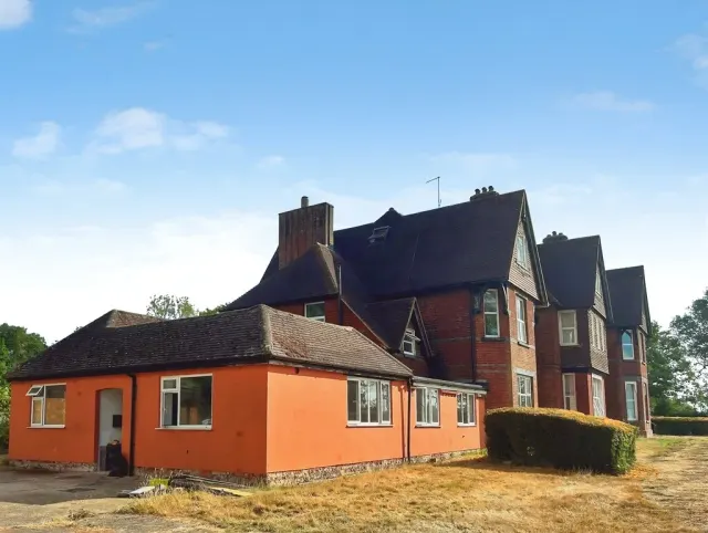 Mayes Lane, Warnham, photo 1
