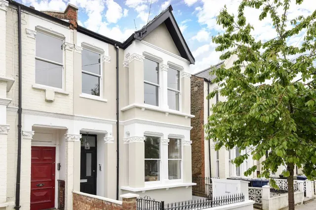 Willcott Road, W3, photo 1
