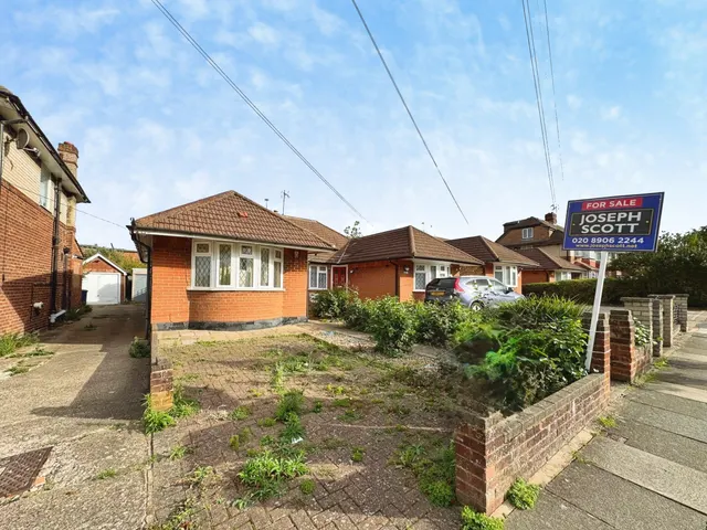 Kenilworth Road, Edgware, HA8, photo 1