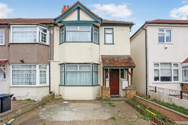 Cobham Avenue, New Malden, KT3 6EP, photo 1