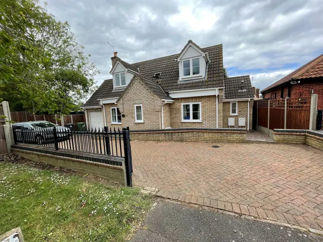 Thistle Drive, Peterborough, photo 1