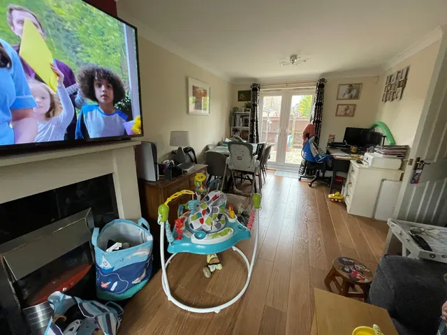 Photo 3 — Thistle Drive, Peterborough