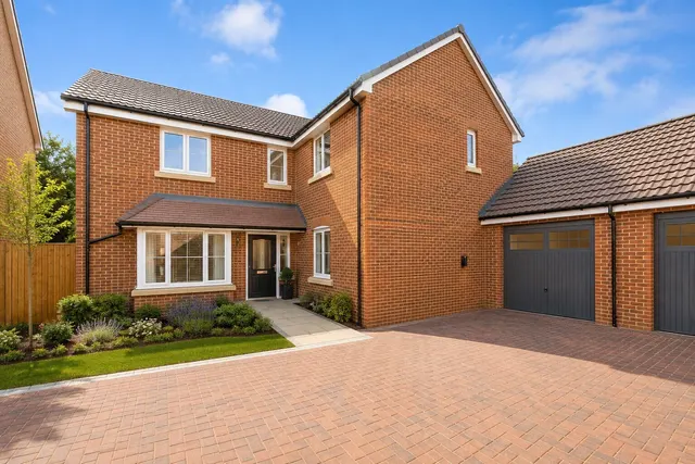 Oxbarton, Stoke Gifford, BS34, photo 1