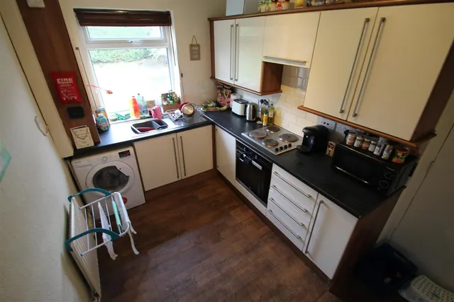 Winston Mount, Headingley, LS6, photo 2