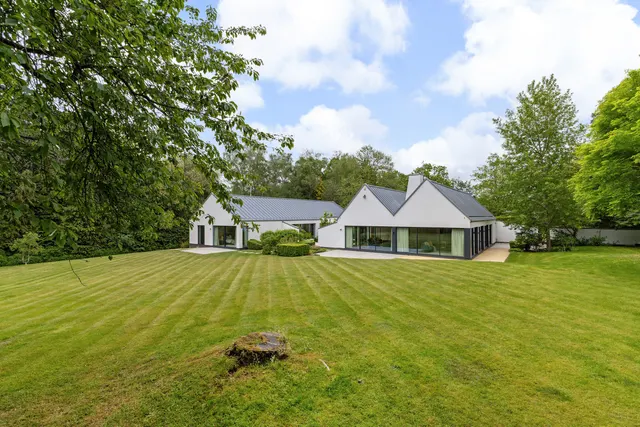 Wellington Avenue, Virginia Water, GU25, photo 1