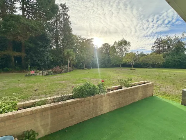 The Avenue, BH13, photo 3