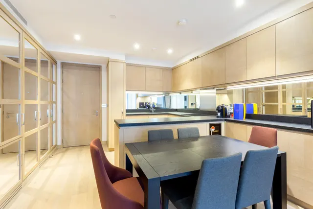 Embassy Gardens, Nine Elms, SW11, photo 2