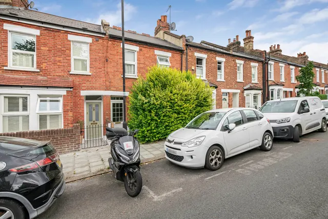 Tivoli Road, London, SE27, photo 1