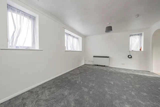 Bullrush Grove, Uxbridge, photo 2