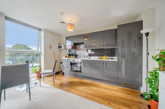 Woden Street, Salford, M5, photo 2