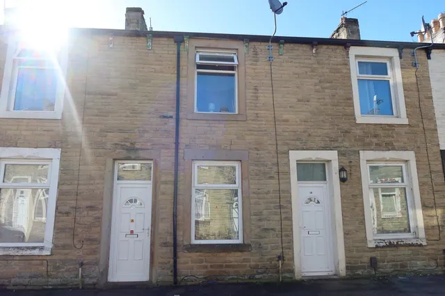 Hobart Street, Burnley BB11 3DQ, UK, photo 1