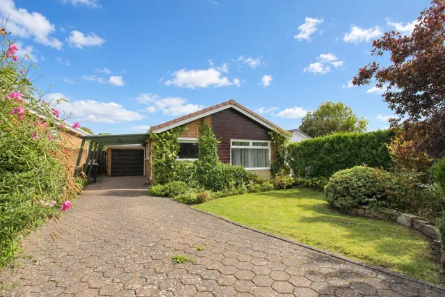 Dronfield Close, Waldridge Park Estate, DH2, photo 1