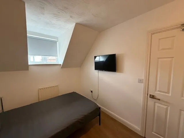 Room 5 - Eagle Way, PE7, photo 1