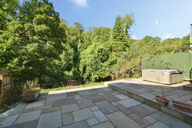 James Street, Pontardawe, SA8, photo 2