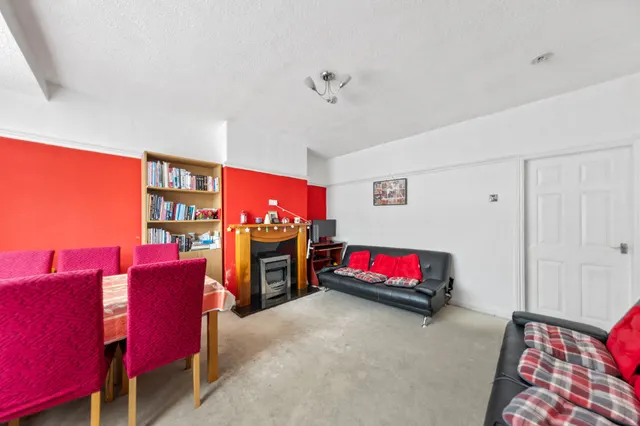 Photo 2 — Charter Avenue, Warrington, Warrington, WA5 0DJ