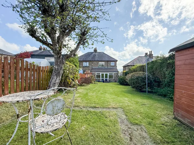 Henry Frederick Avenue, Huddersfield, photo 3