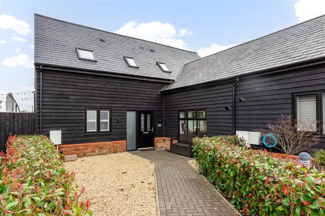 West Street, Lilley, LU2, photo 2