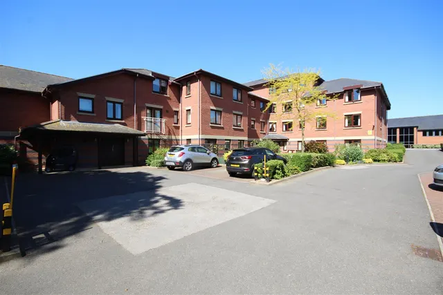 Goulding Court, Beverley, photo 1