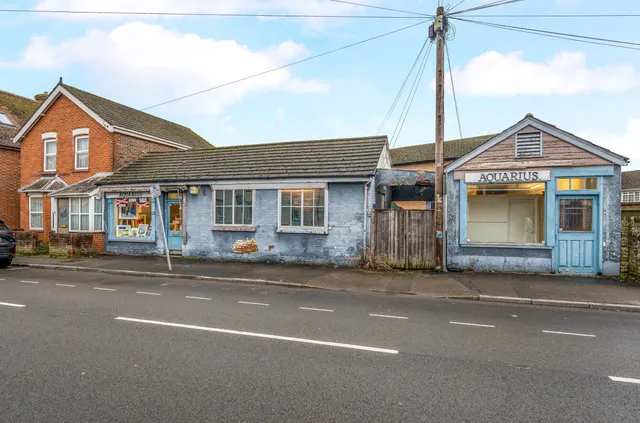 St Johns Street, Farncombe, GU7, photo 1