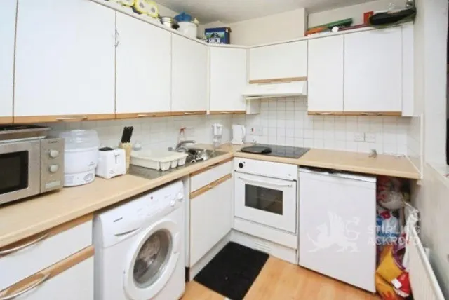 Farnham Road, Guildford, GU2, photo 3