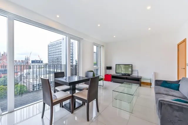 Photo 2 — Flat 28, 36 Churchway, London