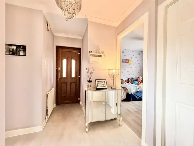 Photo 2 — Langdale, East Kilbride, Glasgow, G74 4RP