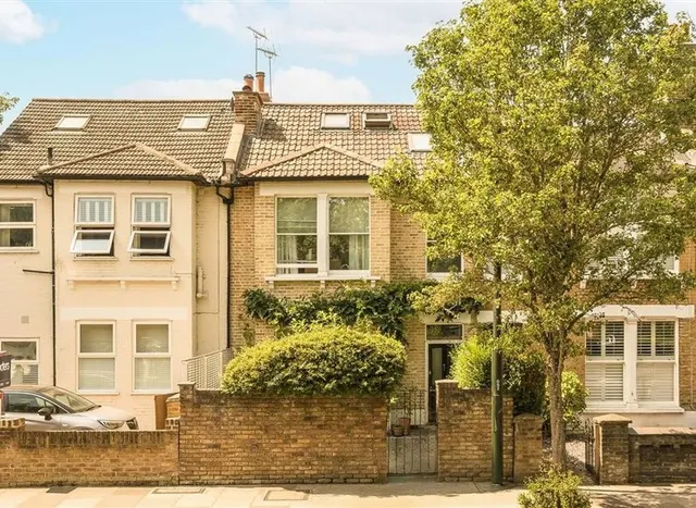Kingston Road, Teddington, TW11, photo 1