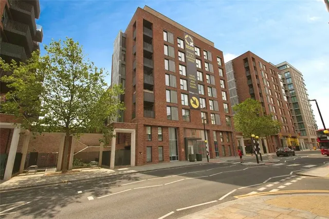 Regal Walk, Bexleyheath, DA6, photo 1
