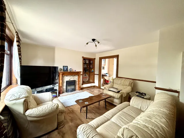 Sutton Avenue, Bradford, BD2, photo 2