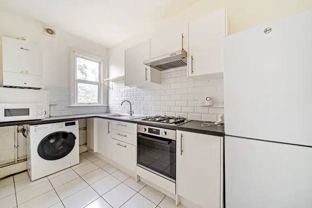 Photo 2 — Wellmeadow Road, SE13