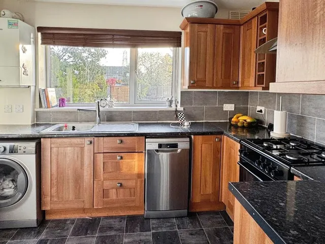 Kingfisher Drive, Woodley, RG5, photo 3