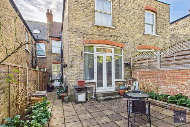 Trinity Rise, London, SW2, photo 1