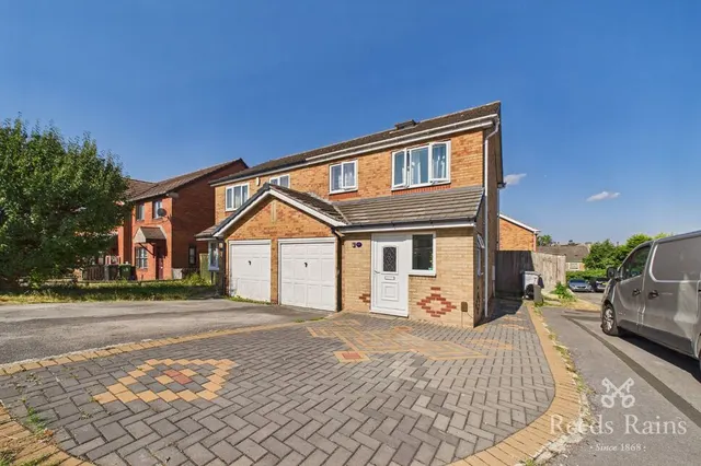 Horse Bank Drive, Lockwood, West Yorkshire, HD4, photo 1