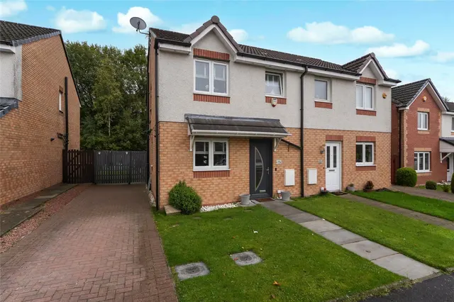 Inverlochy Road, Airdrie, ML6, photo 1