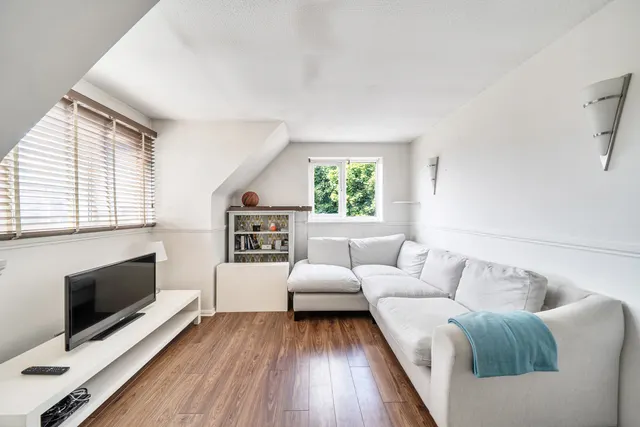 Deane Avenue, Ruislip, HA4, photo 3