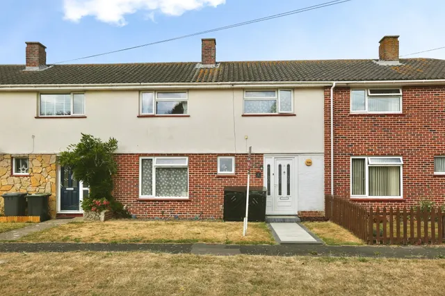 Turner Avenue, Gosport, photo 1