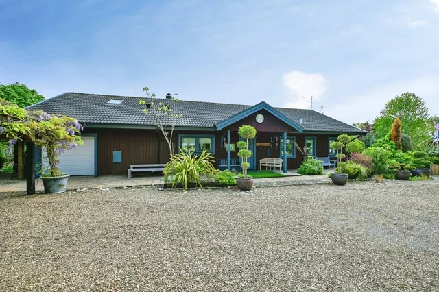 Wormegay Road, Blackborough End, King's Lynn, Norfolk, PE32, photo 1