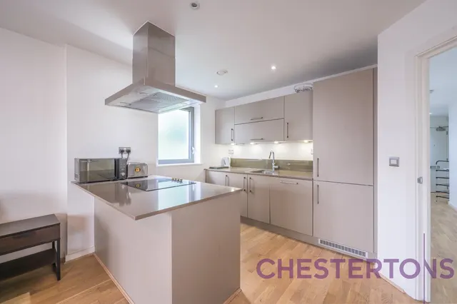 Glengarnock Avenue, London, E14, photo 2