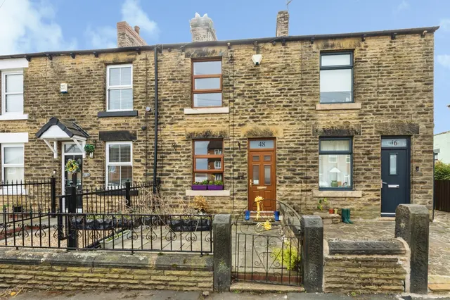 Hesley Bar, Thorpe Hesley, S61, photo 1