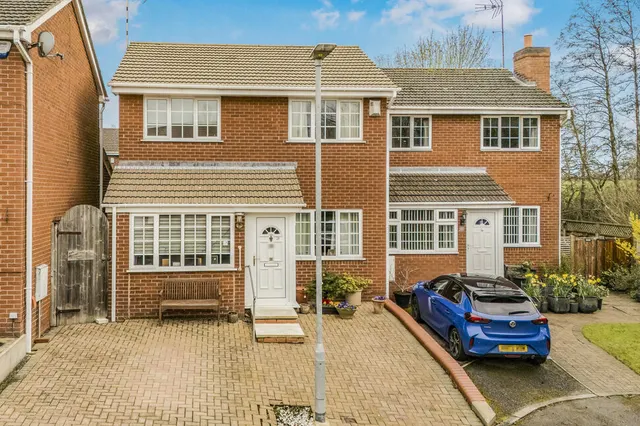 Selkirk Drive, Holmes Chapel, Cheshire, CW4, photo 1