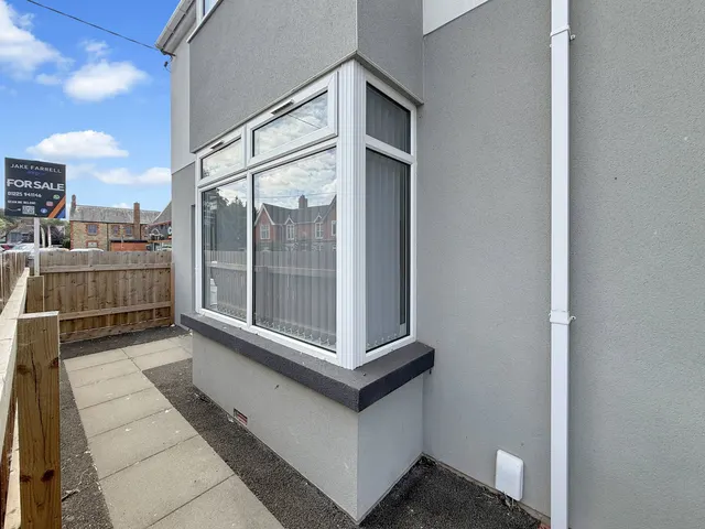 Moormead Road, Wroughton, SN4, photo 2
