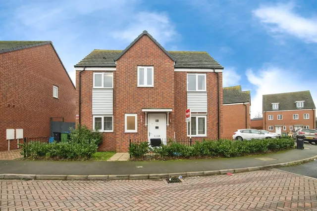 Laura Roberts Close, West Bromwich, B70, photo 1