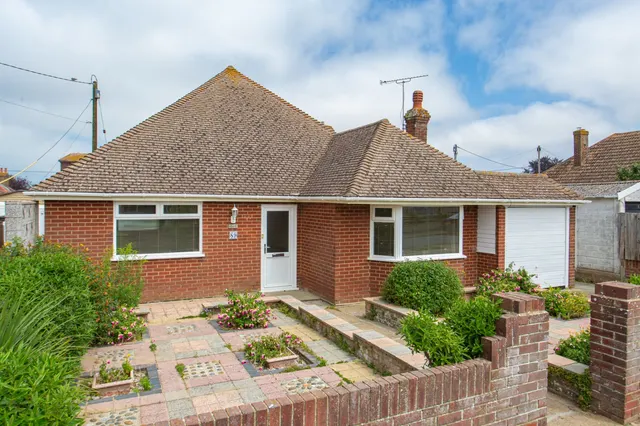 King Edward Road, Birchington, CT7, photo 1