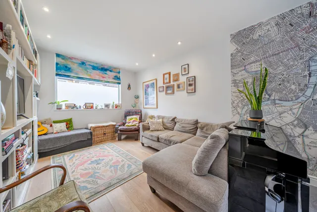 Photo 3 — Landells Road, East Dulwich, London, SE22