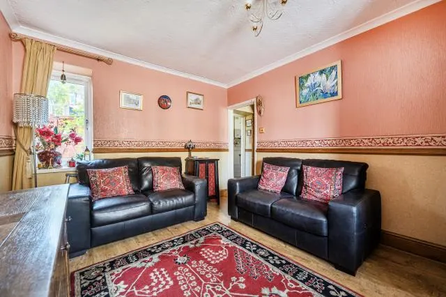 Eastcott Hill, Swindon, SN1, photo 3